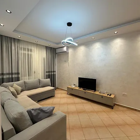Cozy Modern In Durres