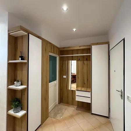 Cozy Modern In Durres